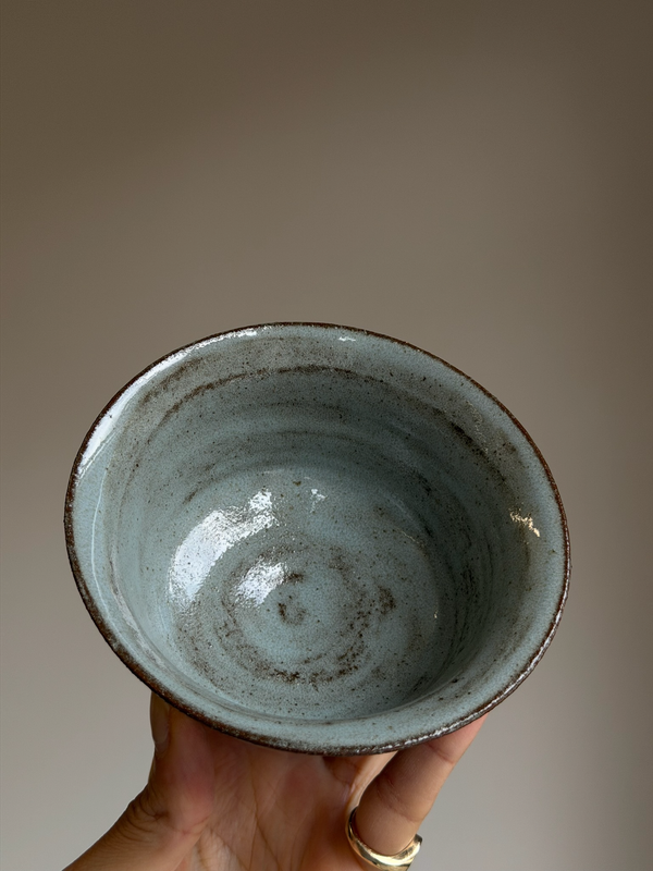 The Horizon Bowl, Medium